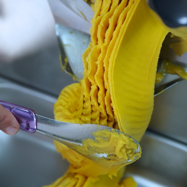 Spatule à Glace avec Manche violet en Tritan Hendi - HENDI